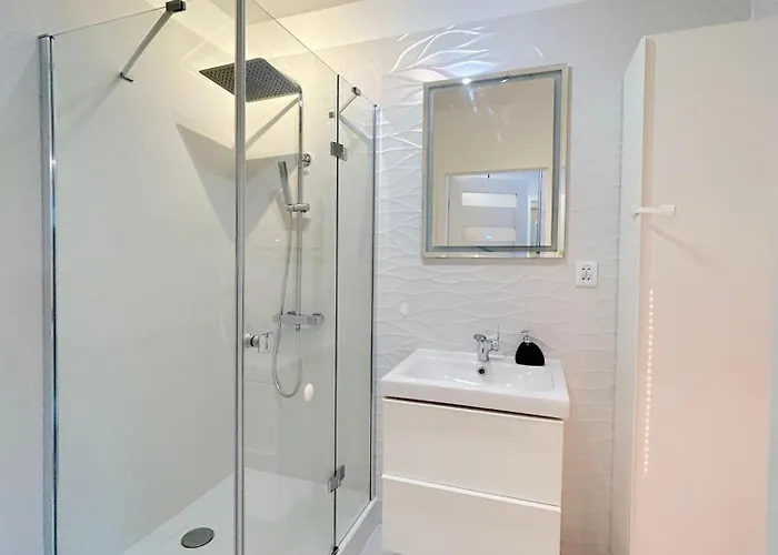 Neon アパート シュチェチン